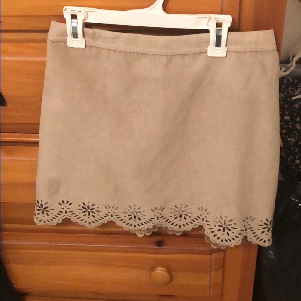 mini skirt